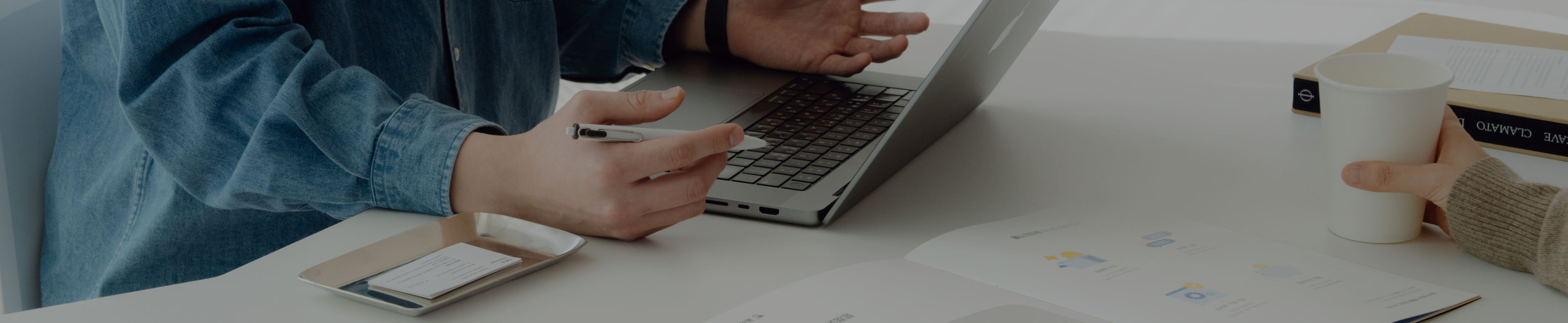 contact-background-image